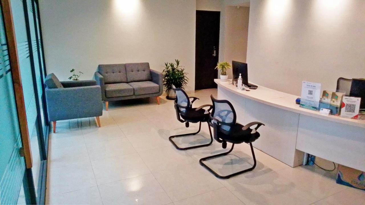 Legreen Suite Sudirman Джакарта Экстерьер фото